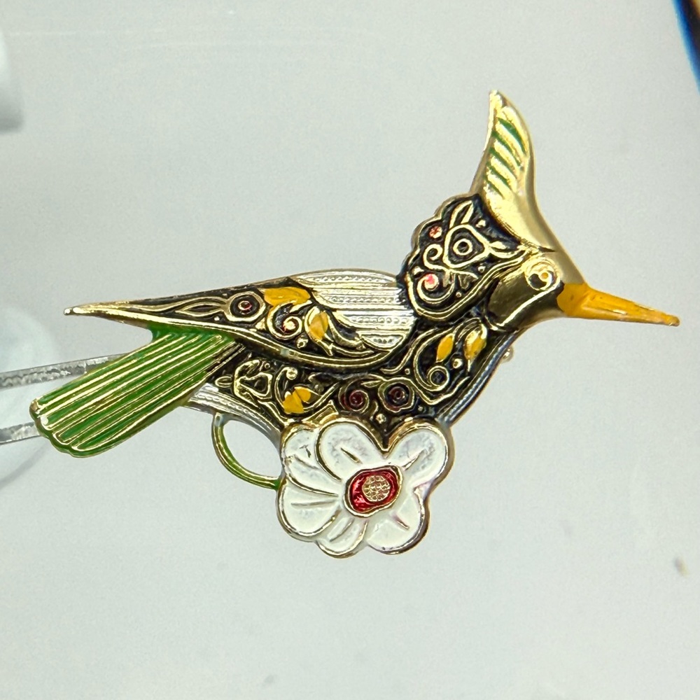 Vintage Painted Damscene Hummingbird Brooch Gold Tone Made In Spain 2.25” - Picture 10 of 15